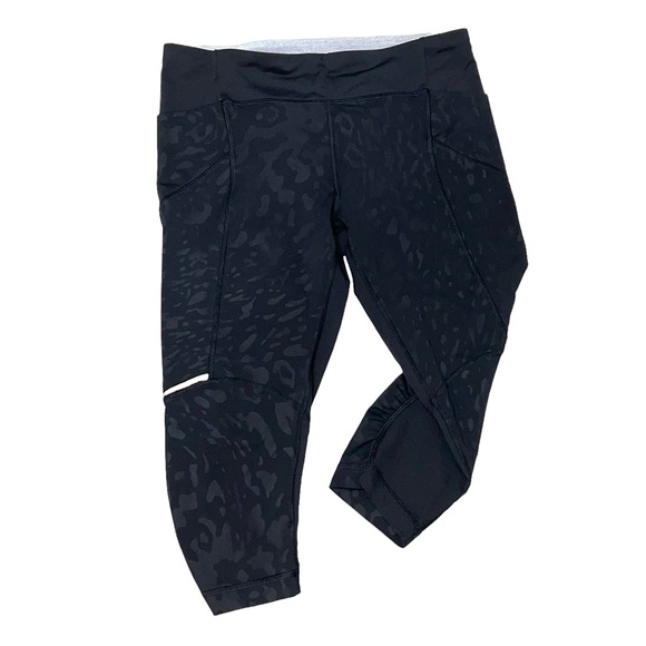 Lululemon Yoga Leggings Ruched Detail Ankle Crop Black - Picture 8 of 8